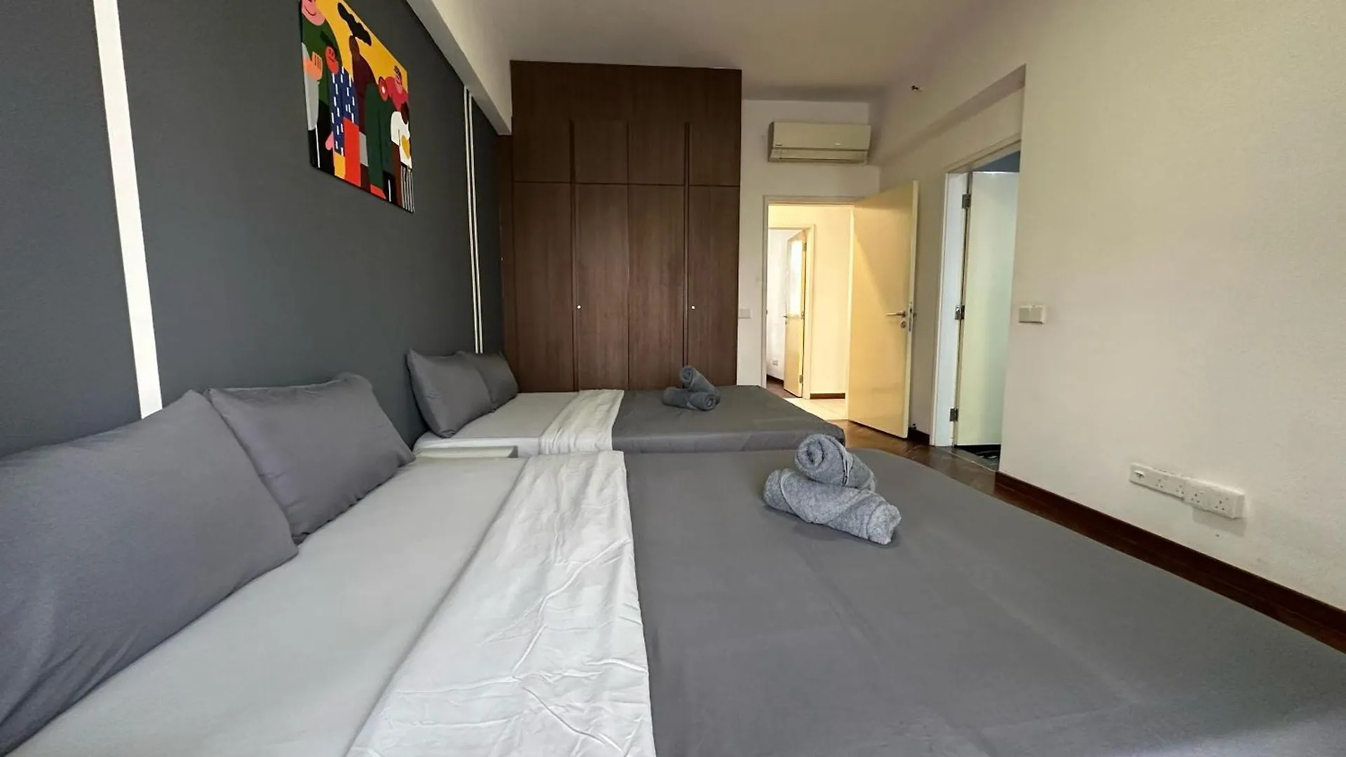 New 4Queen Bed 3 Room 2Cp Near Gurney With Tvbox And Ktv Set Tanjung Tokong 0*,  Malaysia