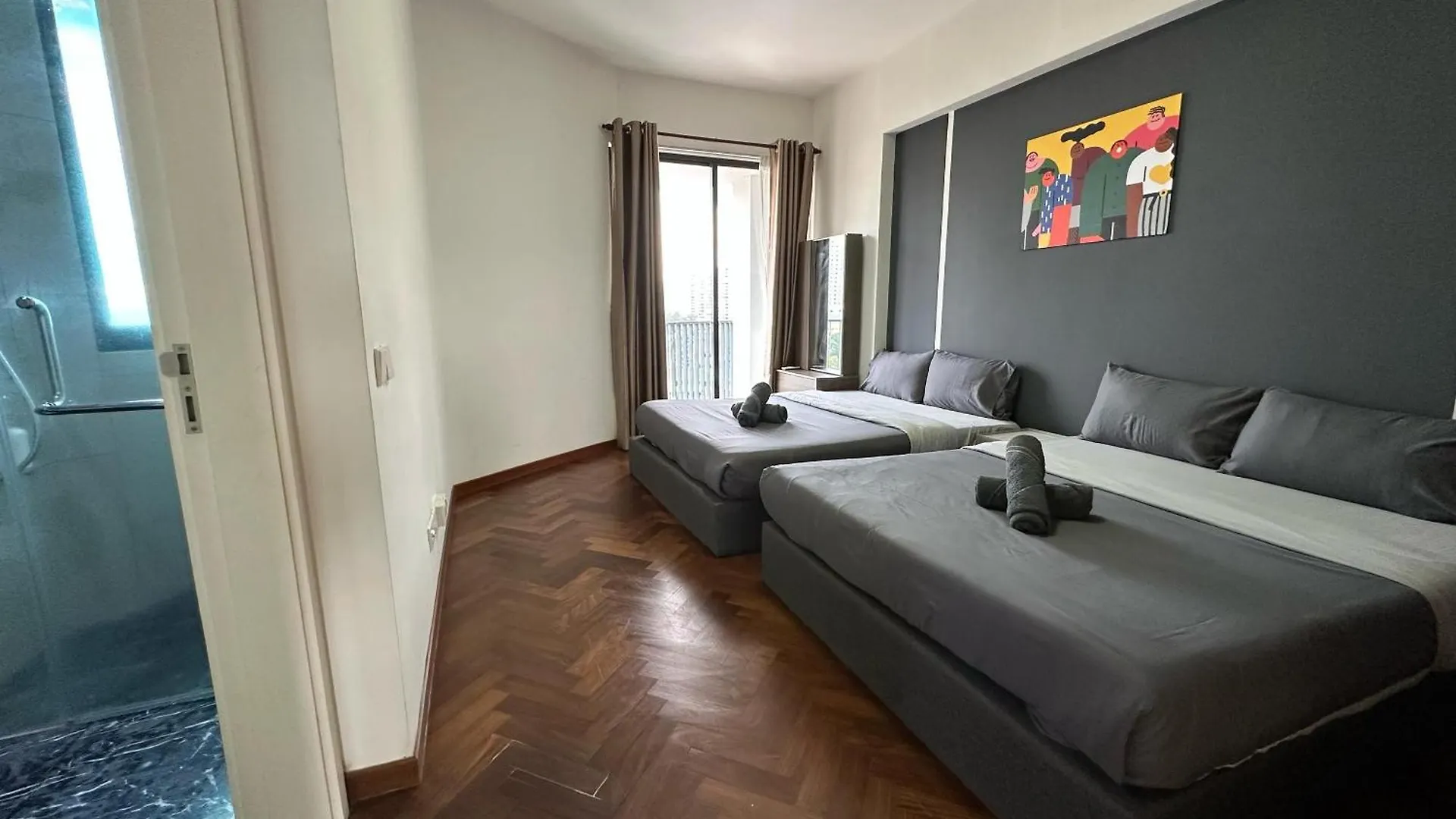 New 4Queen Bed 3 Room 2Cp Near Gurney With Tvbox And Ktv Set Tanjung Tokong Apartment